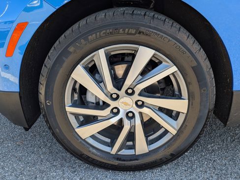 Used 2024 Chevrolet Equinox Premier image 13