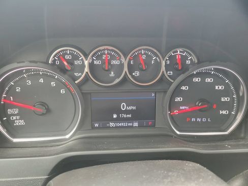 Used 2022 Chevrolet Silverado 1500 LT AWD/4WD image 19