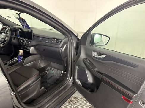 Certified 2024 Ford Escape ST-Line w/ Tech Pack #1 AWD/4WD image 35