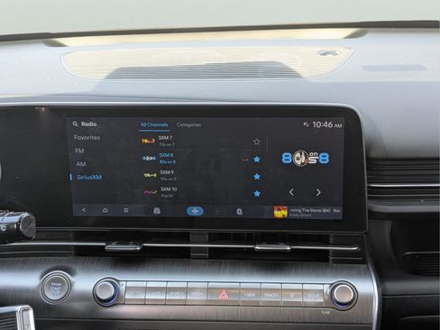 Used 2024 Hyundai Kona Limited FWD image 21