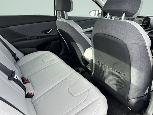 New 2026 Hyundai Elantra Limited FWD image 16