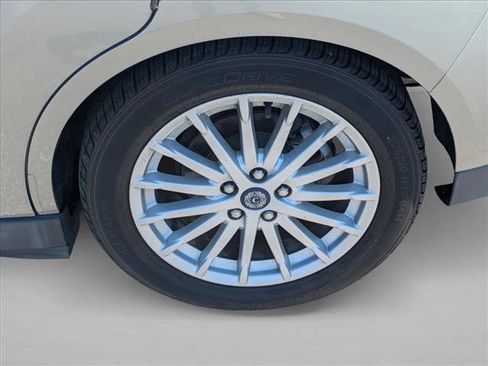 Used 2016 Ford C-MAX SEL w/ Equipment Group 302A FWD image 23