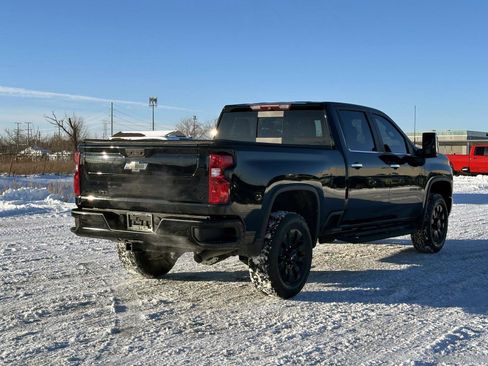 Certified 2022 Chevrolet Silverado 2500 LT w/ Z71 Chrome Sport Edition image 5