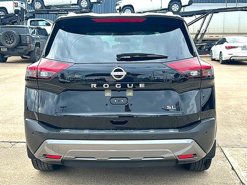 Used 2023 Nissan Rogue SL w/ SL Premium Package image 7