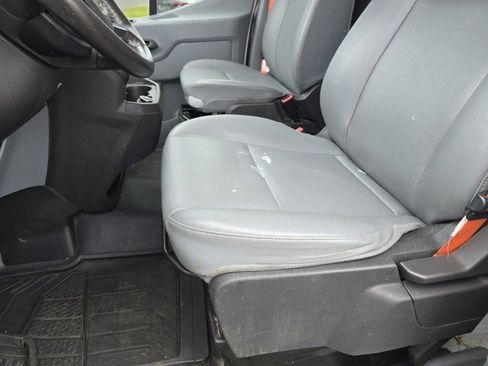 Used 2019 Ford Transit 250 148 Medium Roof RWD image 22