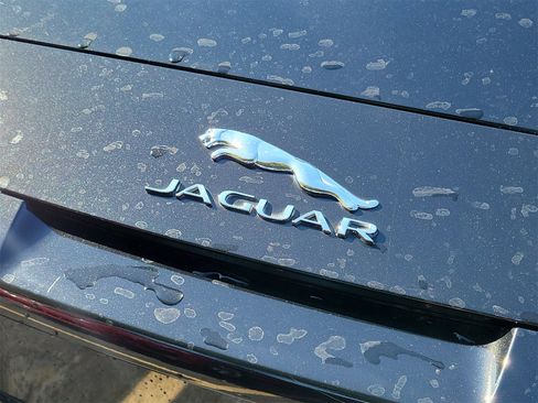 Used 2016 Jaguar F-TYPE S image 7