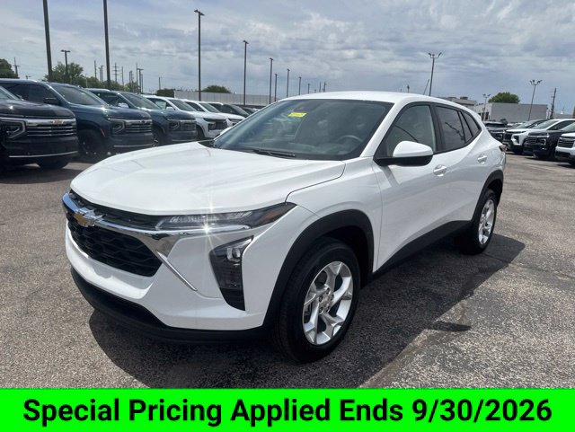New 2026 Chevrolet Trax LS w/ LS Convenience Package FWD image 8