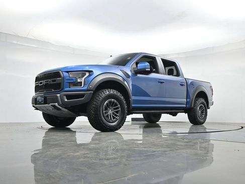 Certified 2019 Ford F150 Raptor w/ Equipment Group 802A Luxury AWD/4WD image 35