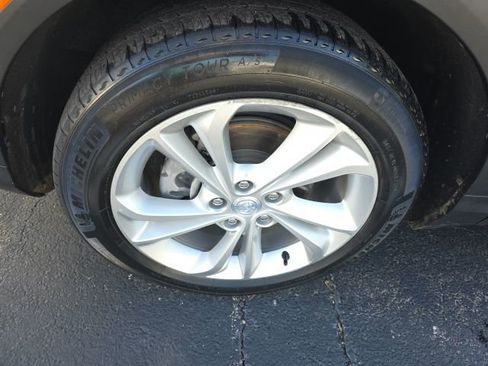 Used 2021 Buick Encore GX Preferred w/ Cold Weather Comfort Package FWD image 12