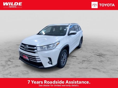 Certified 2017 Toyota Highlander XLE image 5