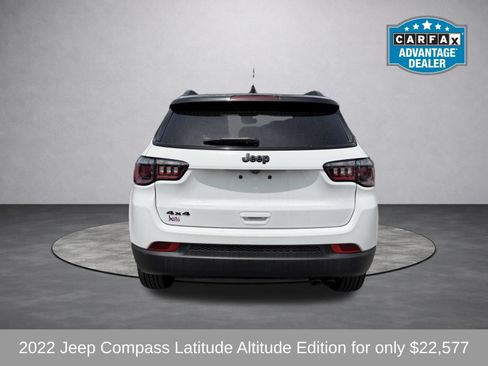 Used 2022 Jeep Compass Latitude w/ Sun and Sound Group AWD/4WD image 4