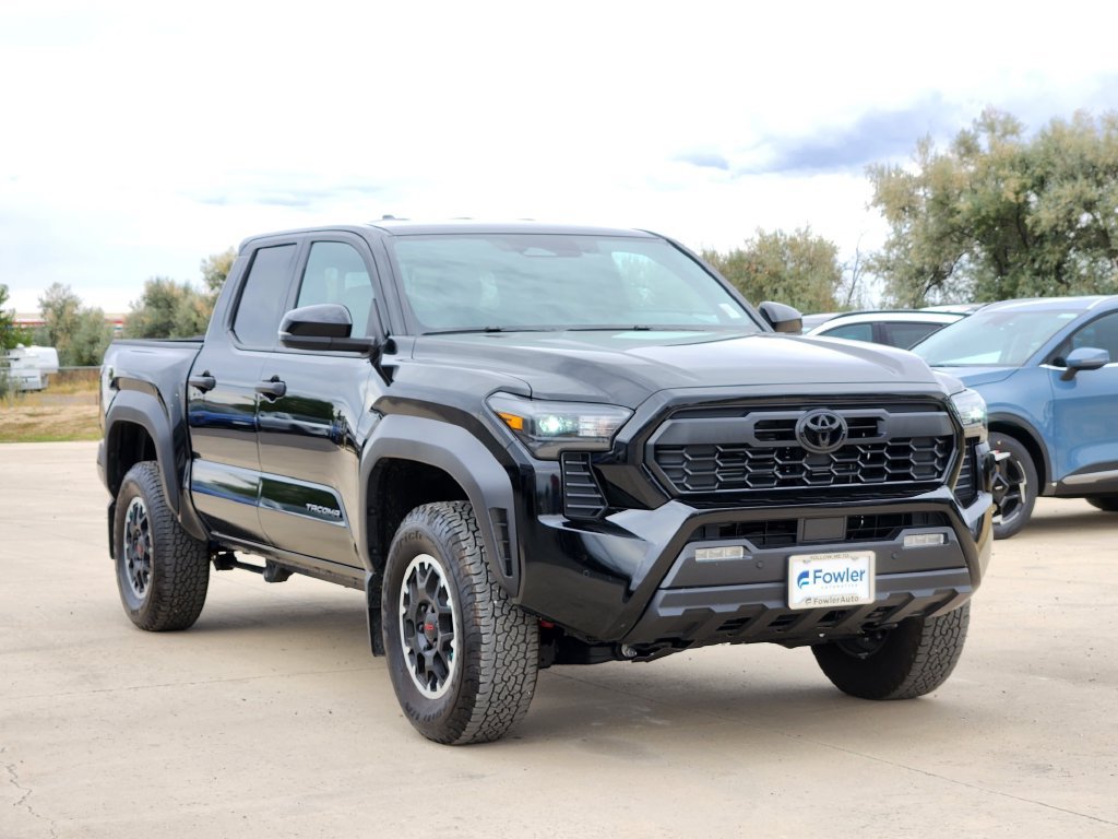Used 2026 Toyota Tacoma TRD Off-Road w/ TRD Off Road Upgrade Package AWD/4WD image 3