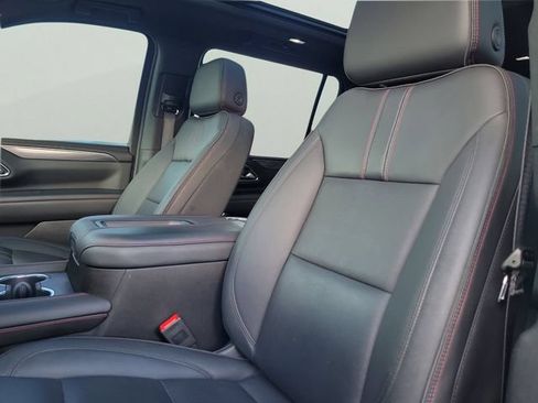 Used 2024 Chevrolet Suburban RST w/ Luxury Package AWD/4WD image 20