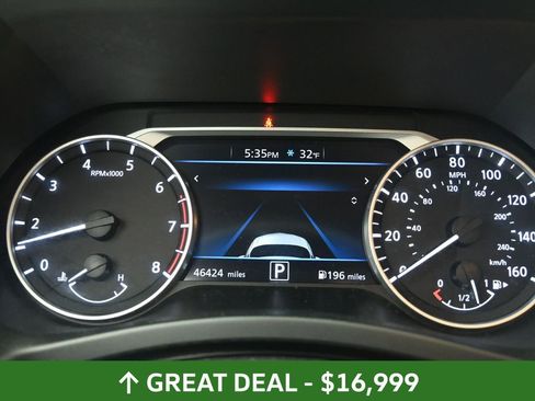 Used 2024 Nissan Sentra SV image 35