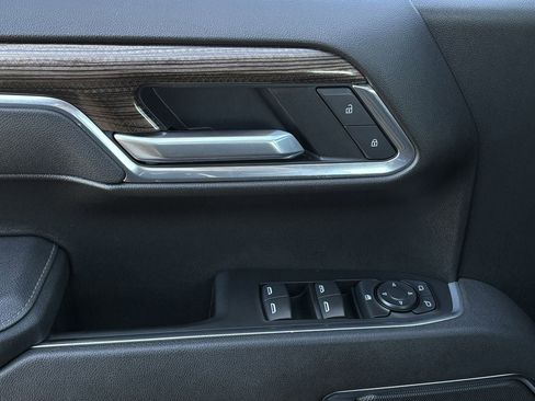 Used 2025 Chevrolet Silverado 1500 LT Trail Boss image 24