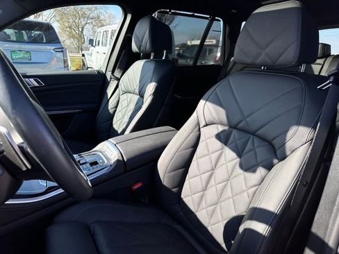 Certified 2025 BMW X5 M60i image 28