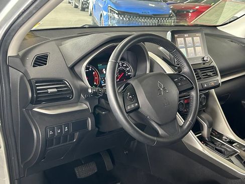 Used 2022 Mitsubishi Eclipse Cross SE FWD image 16