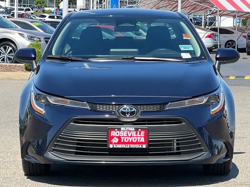Used 2026 Toyota Corolla LE FWD image 10