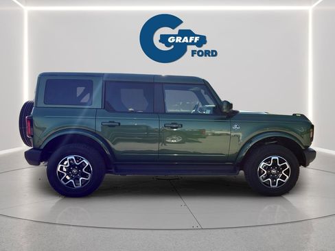 Used 2025 Ford Bronco Outer Banks AWD/4WD image 6