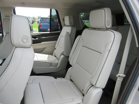 Certified 2023 GMC Yukon Denali AWD/4WD image 24