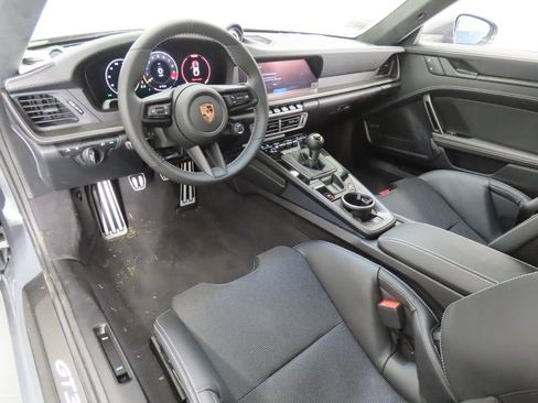 Certified 2026 Porsche 911 GT3 RWD image 4