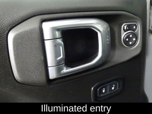 Used 2023 Jeep Wrangler Unlimited Rubicon 4xe w/ Steel Bumper Group image 17