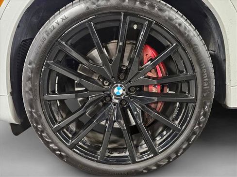 Certified 2023 BMW X6 xDrive40i w/ M Sport Package image 24