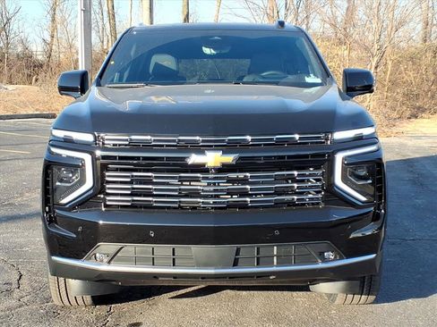 New 2026 Chevrolet Suburban High Country image 22