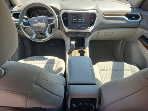 Used 2018 GMC Acadia SLE image 15