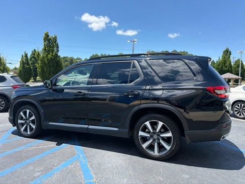 Used 2024 Honda Pilot Elite image 11
