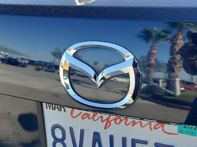 Used 2018 MAZDA MAZDA3 Sport w/ Preferred Equipment Package FWD image 26