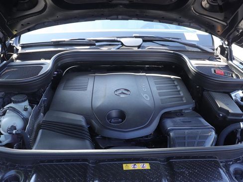 Used 2024 Mercedes-Benz GLE 450 4MATIC image 40