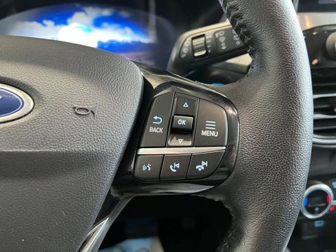 Used 2021 Ford Escape Titanium image 21