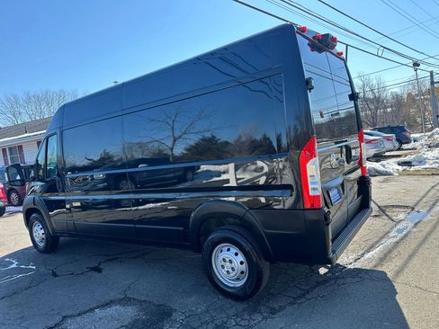 Used 2023 RAM ProMaster 2500 image 4