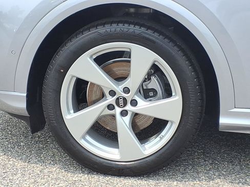 Used 2025 Audi Q5 Prestige AWD/4WD image 10