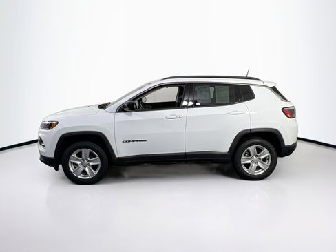 Used 2022 Jeep Compass Latitude w/ Convenience Group AWD/4WD image 8