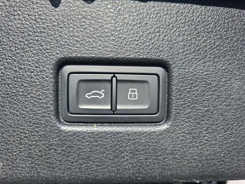 Used 2023 Audi Q5 2.0T Premium Plus w/ Premium Plus Package image 13