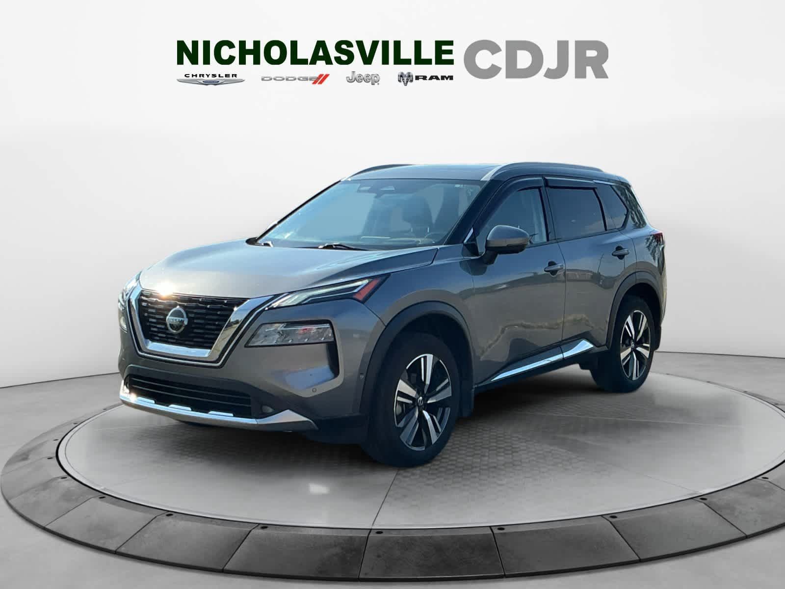 Used 2021 Nissan Rogue Platinum FWD image 1