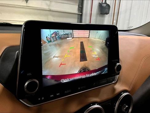 Used 2020 Nissan Sentra SV w/ SV Premium Package image 24