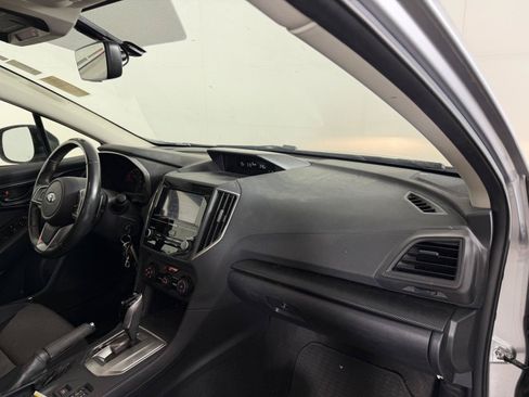 Used 2018 Subaru Crosstrek 2.0i Premium w/ Moonroof Package AWD/4WD image 18