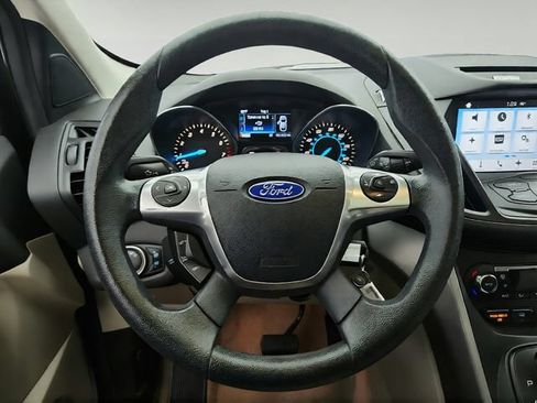 Used 2016 Ford Escape SE w/ Equipment Group 201A FWD image 13