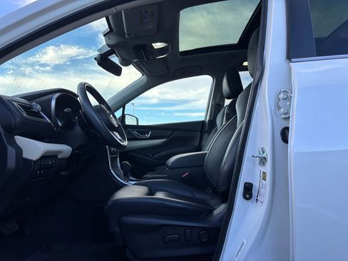 Used 2022 Subaru Ascent Limited w/ Technology Package image 3