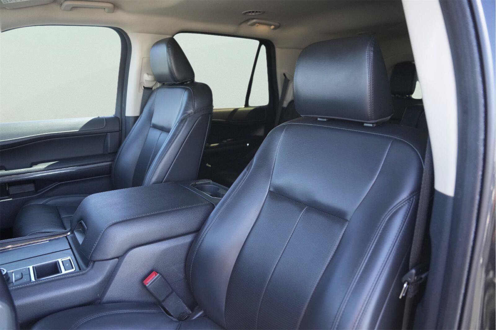 Used 2022 Ford Expedition XLT RWD image 10