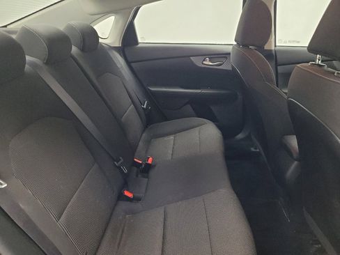 Used 2020 Kia Forte LXS FWD image 19