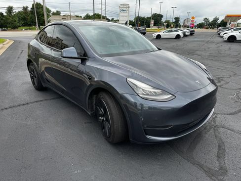 Used 2020 Tesla Model Y Long Range AWD/4WD image 4
