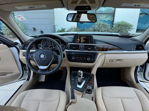 Used 2014 BMW 328i Sedan RWD image 9