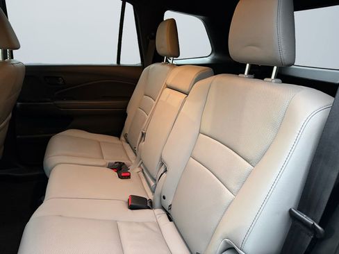 Used 2023 Honda Passport EX-L image 13