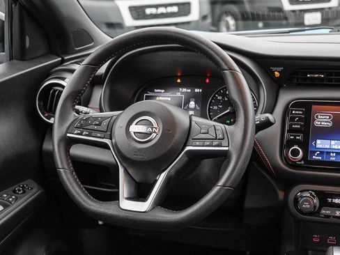 Used 2024 Nissan Kicks SR FWD image 15