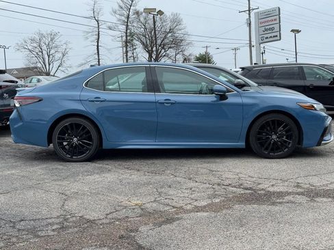 Used 2024 Toyota Camry XSE FWD image 2