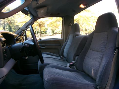 Used 2003 Ford F250 XLT image 14